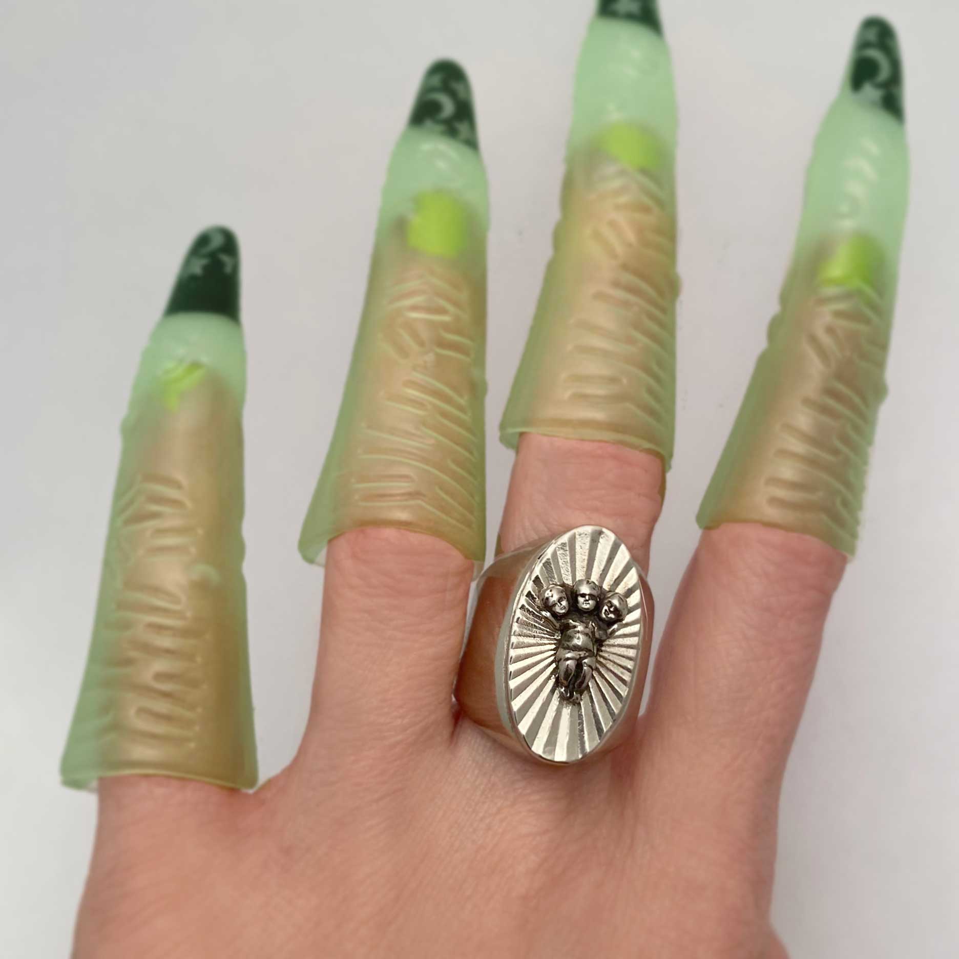 Big Three Headed Baby Ring - Image 6