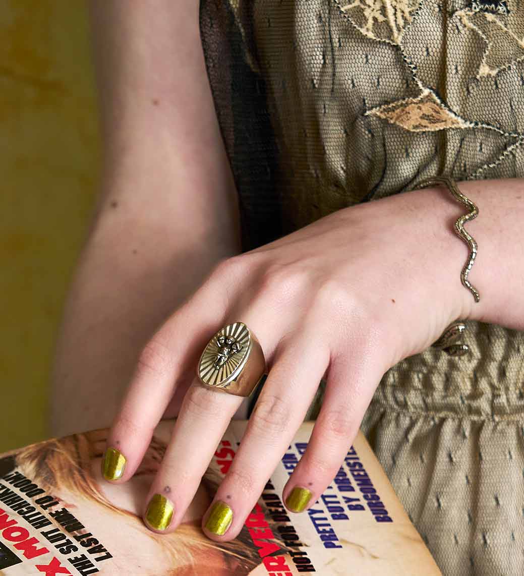 Big Three Headed Baby Ring - Image 7