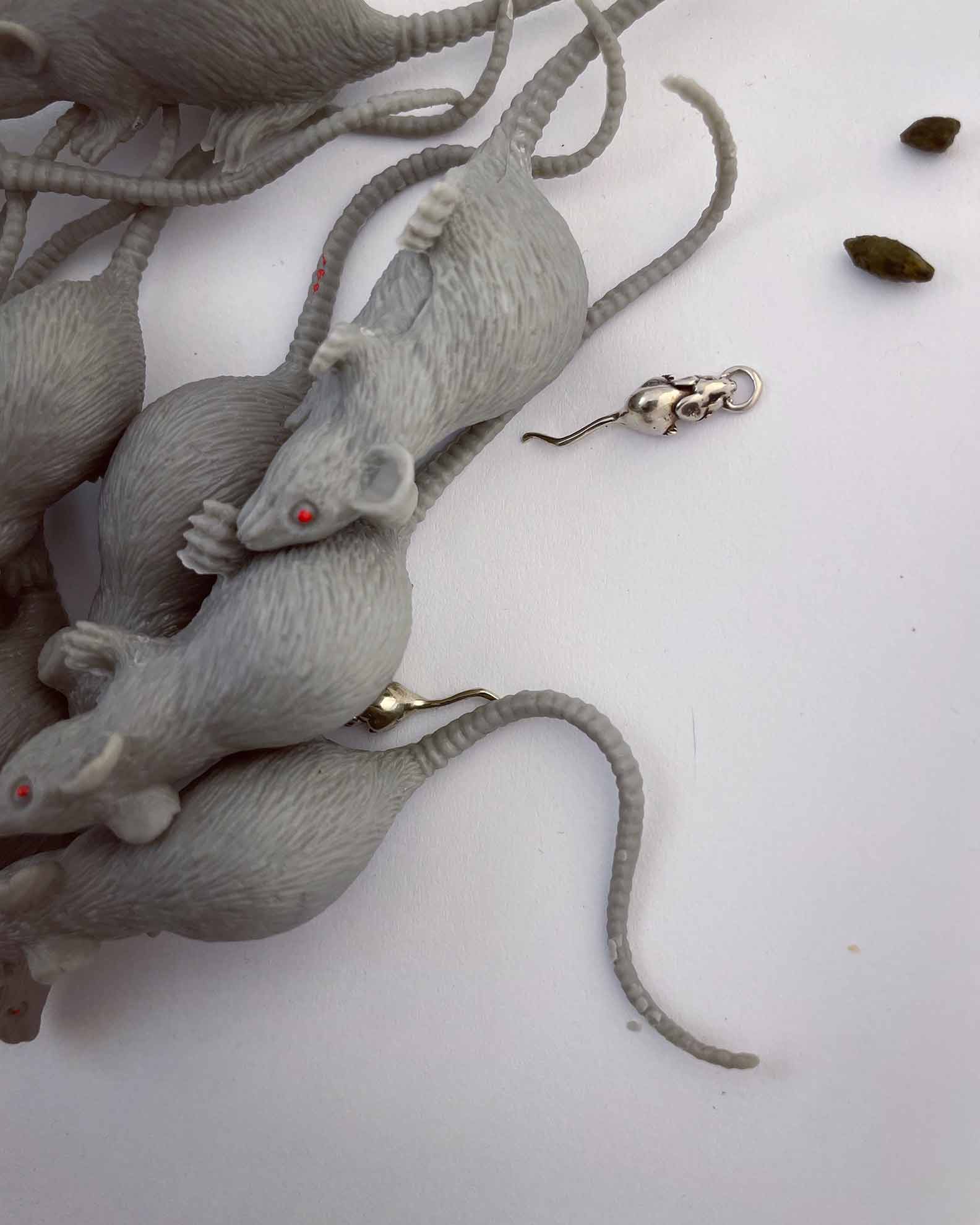 Rat Hoop Earrings - Image 8