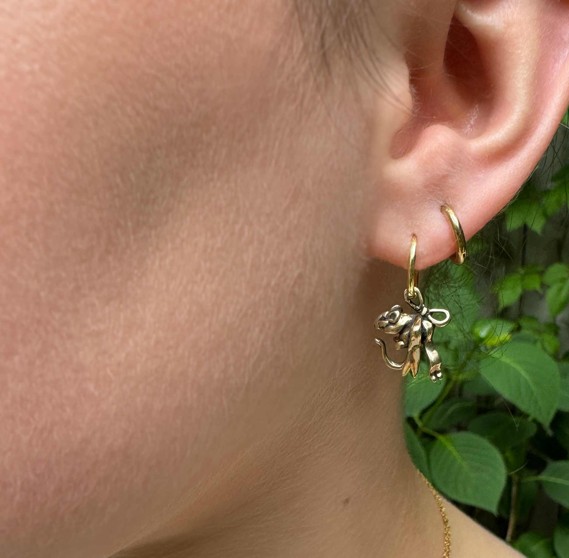 Rat Bow Hoop Earrings "Hanging by a Thread" - Image 6