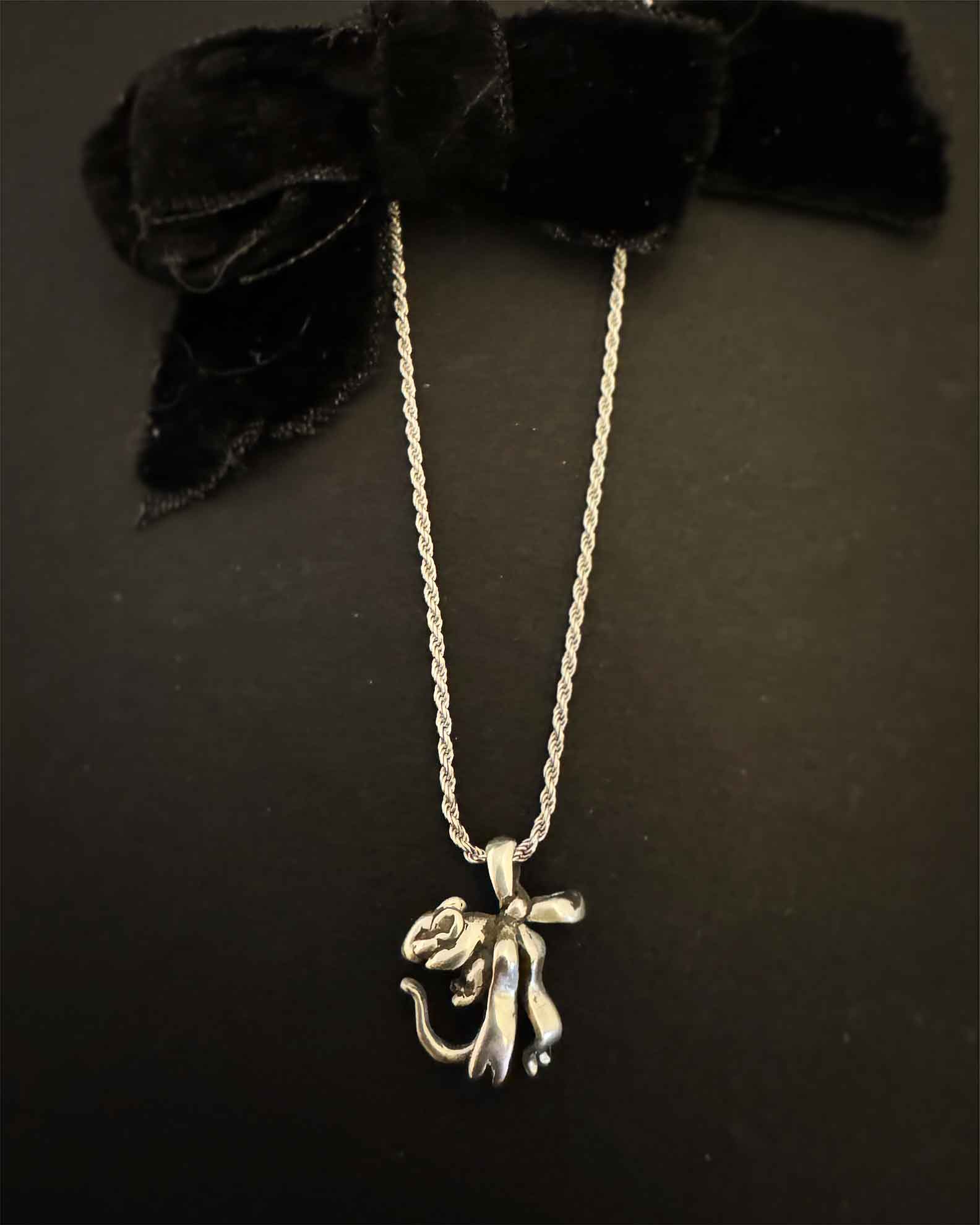 Rat Bow Necklace - Image 9
