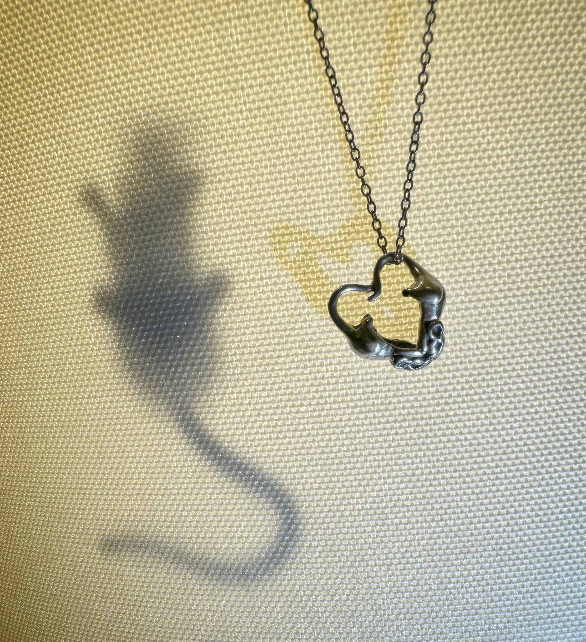 Rats in Love Heart Necklace - Image 5
